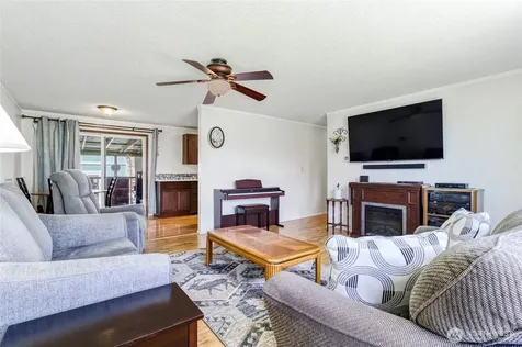 1521 SE Freedom Place College Place WA 99324