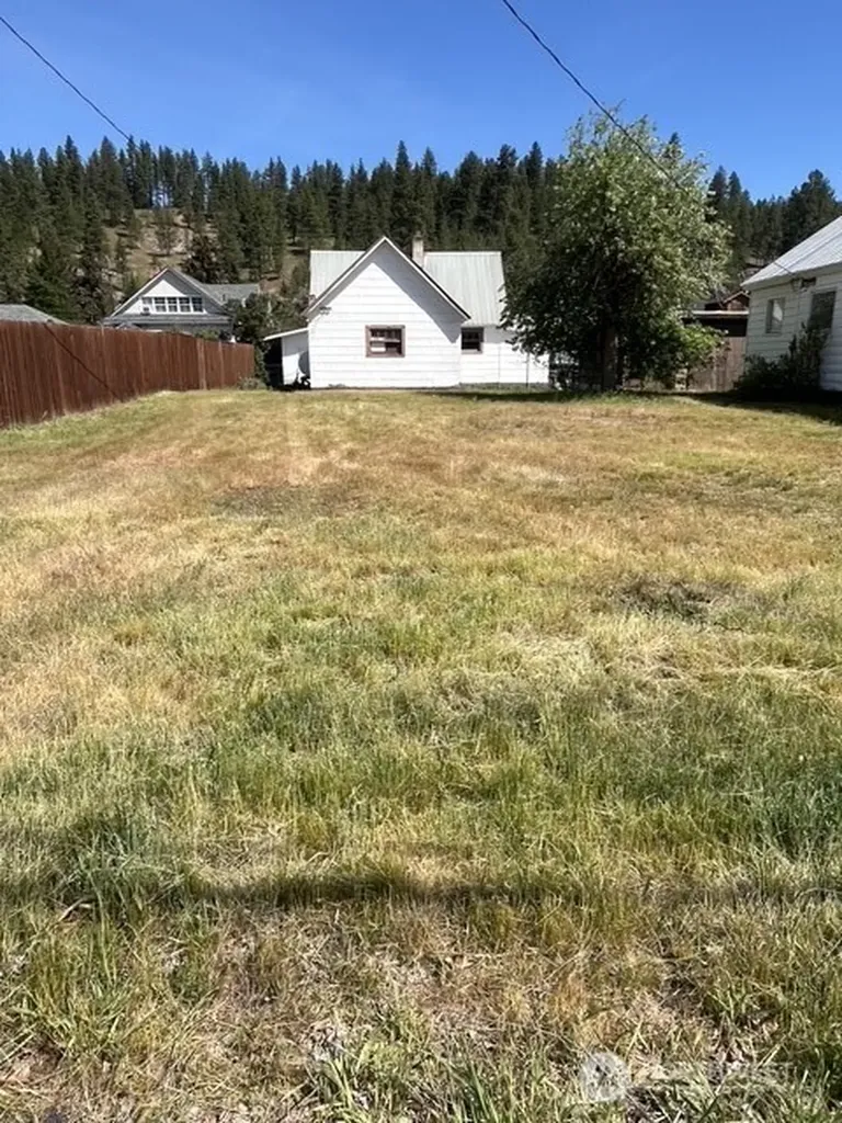 305 E Second Street Cle Elum WA 98922