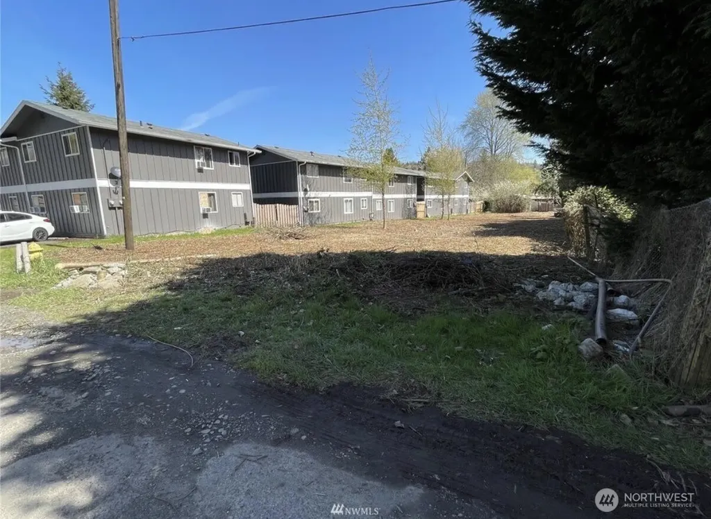 1106 Wood Avenue Kelso WA 98626