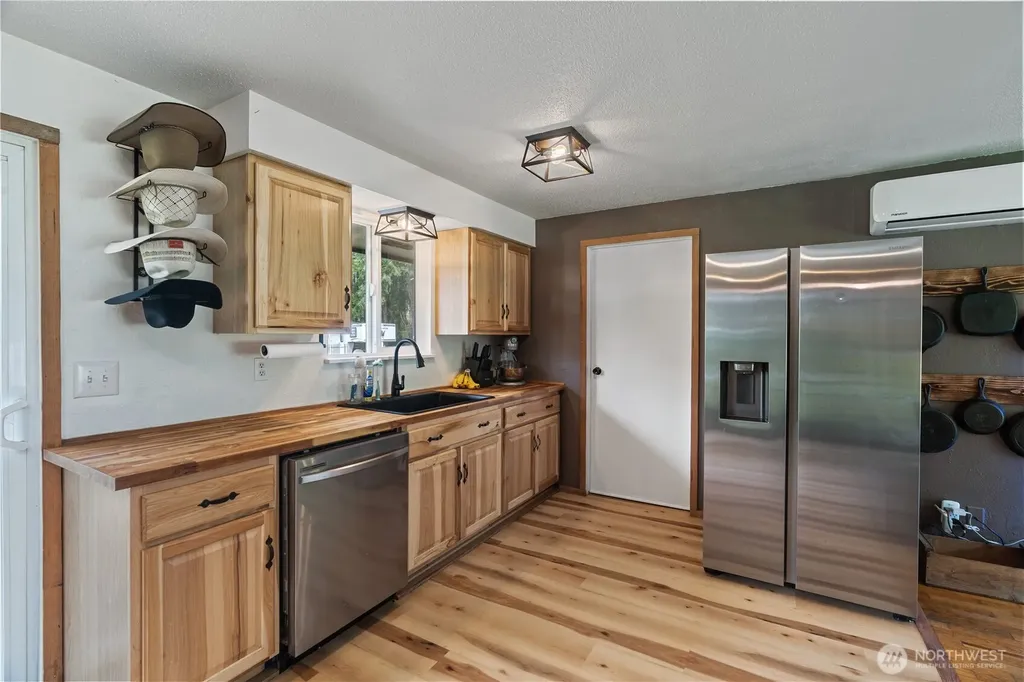 4653 Wishkah Road Aberdeen WA 98520