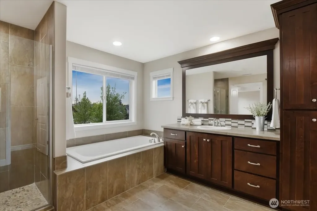 10512 NE 156th Avenue Vancouver WA 98682
