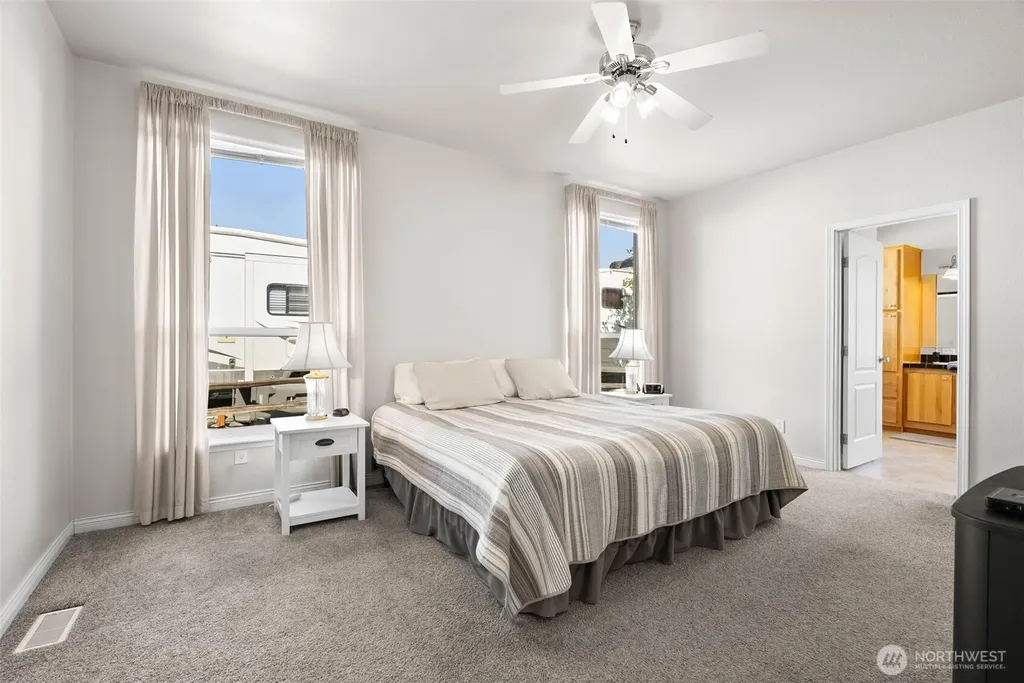 905 Hunter Avenue SW Quincy WA 98848