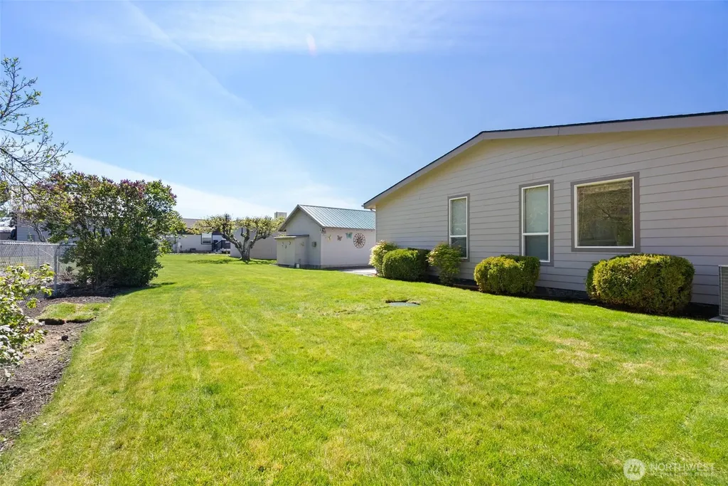 905 Hunter Avenue SW Quincy WA 98848