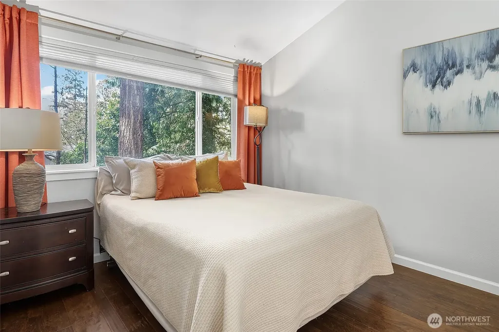 9165 45th Avenue SW Seattle WA 98136