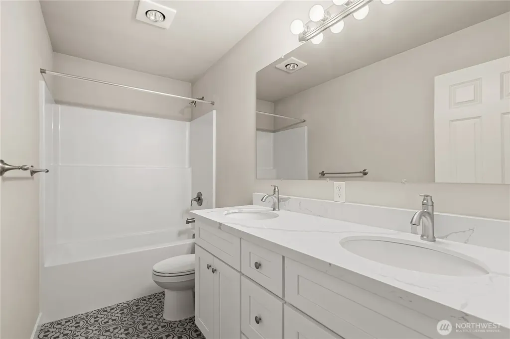 22407 Basin View Court SE Yelm WA 98597
