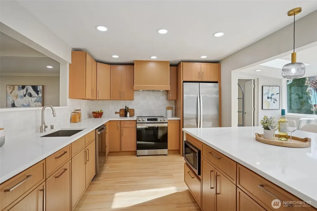 32100 32nd Avenue SW Federal Way WA 98023