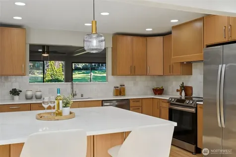 32100 32nd Avenue SW Federal Way WA 98023