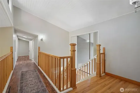 32100 32nd Avenue SW Federal Way WA 98023
