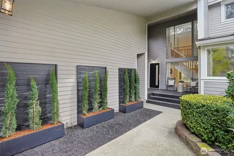 32100 32nd Avenue SW Federal Way WA 98023