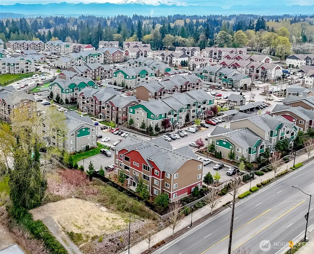 1725 Meridian Avenue E Edgewood WA 98371