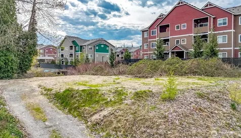 1725 Meridian Avenue E Edgewood WA 98371
