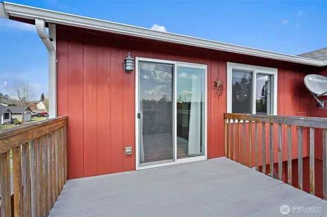 16634 Rainier View Drive SE Yelm WA 98597