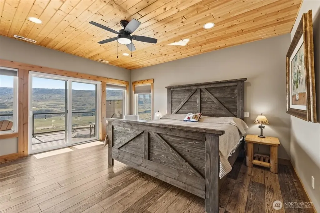 525 Columbia View Road Chelan WA 98816