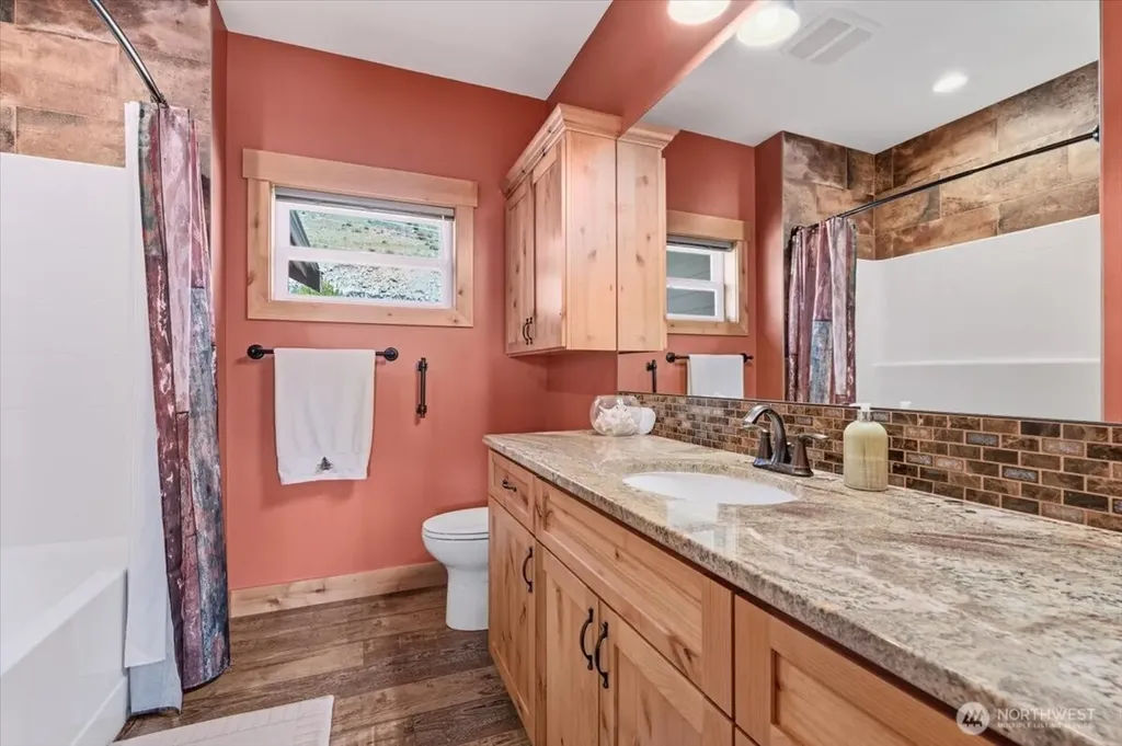 525 Columbia View Road Chelan WA 98816