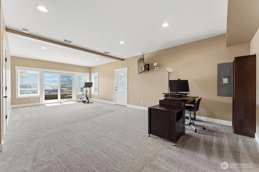525 Columbia View Road Chelan WA 98816