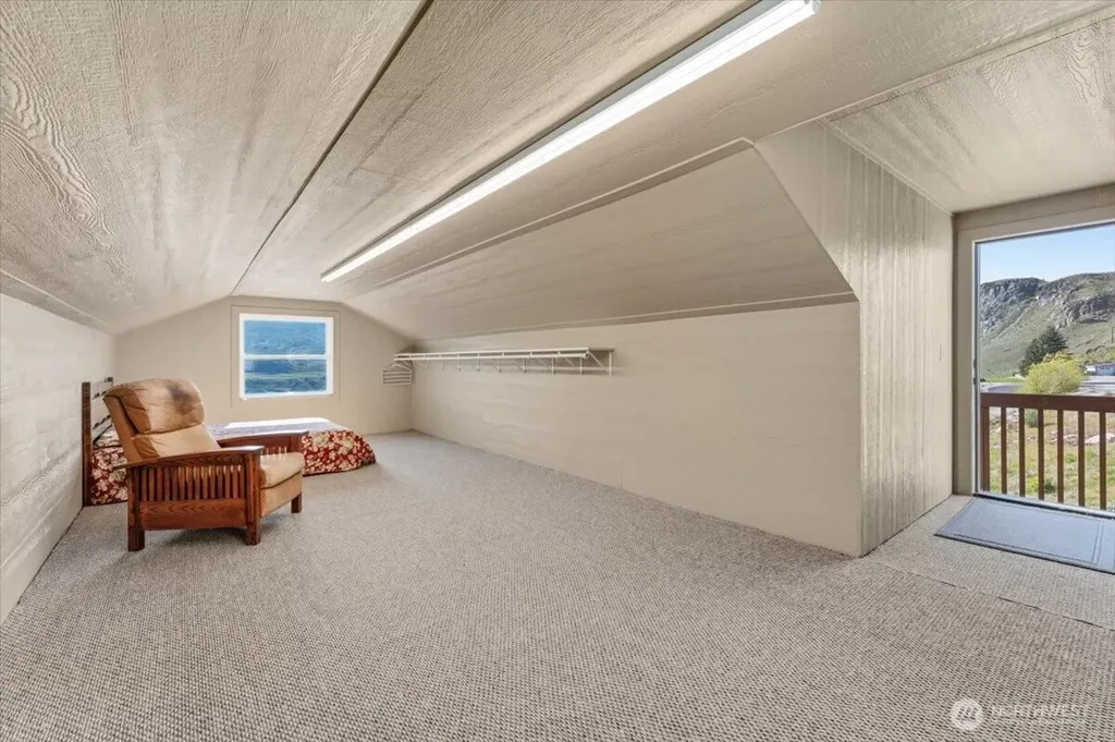 525 Columbia View Road Chelan WA 98816