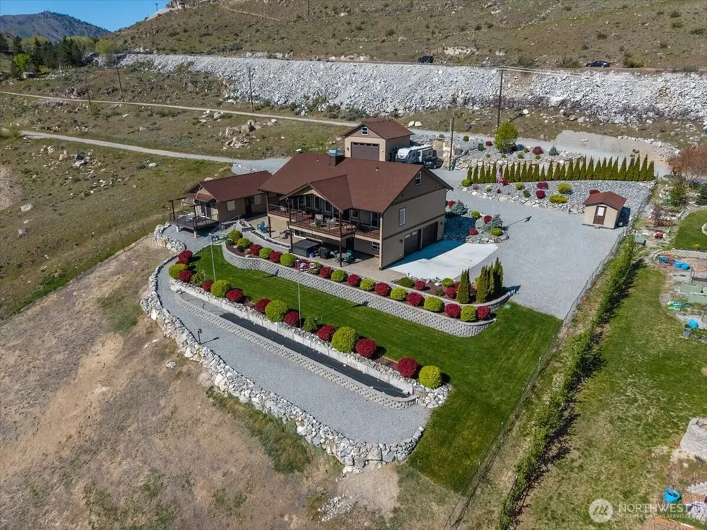 525 Columbia View Road Chelan WA 98816