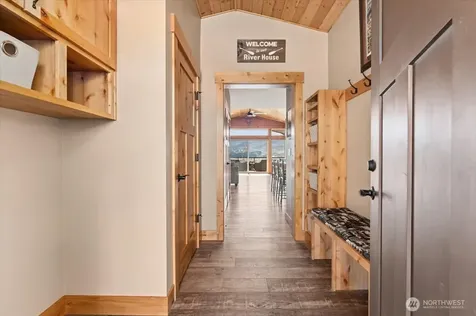 525 Columbia View Road Chelan WA 98816