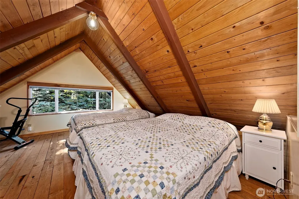 331 N Wynoochee Drive Hoodsport WA 98548