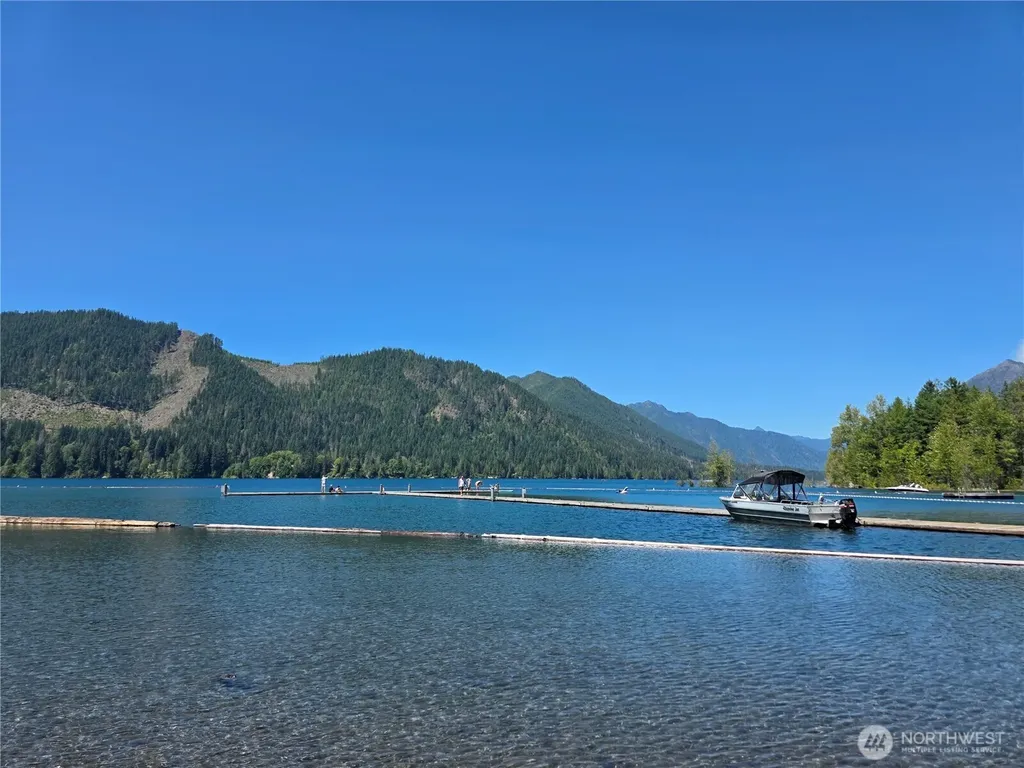 331 N Wynoochee Drive Hoodsport WA 98548