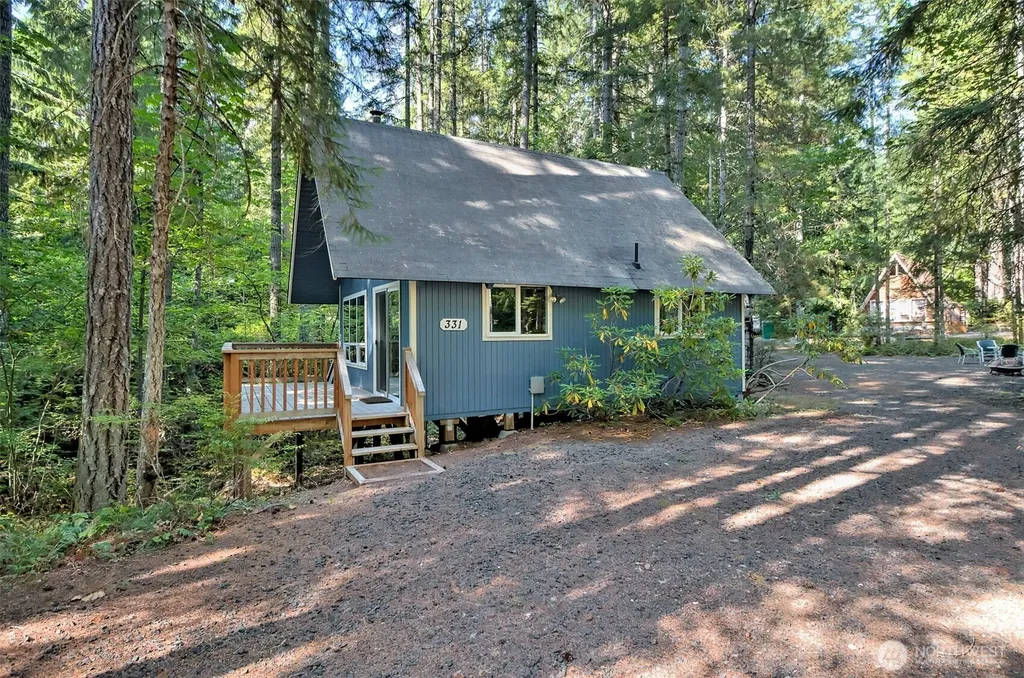 331 N Wynoochee Drive Hoodsport WA 98548