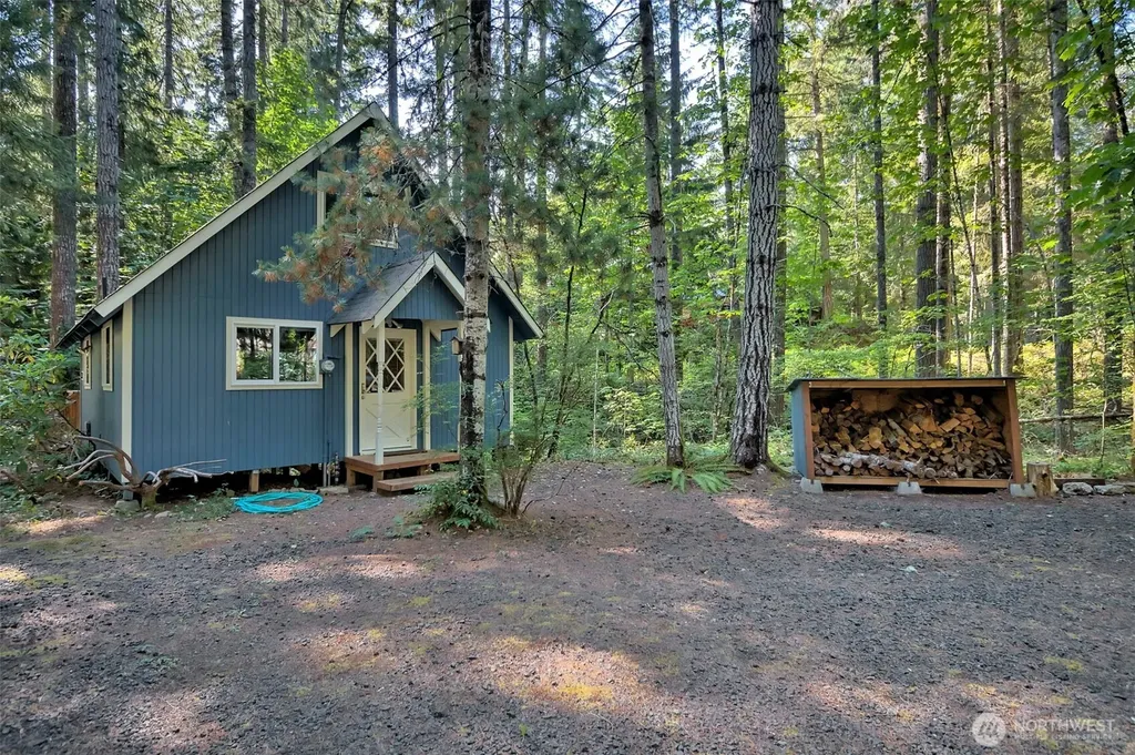 331 N Wynoochee Drive Hoodsport WA 98548