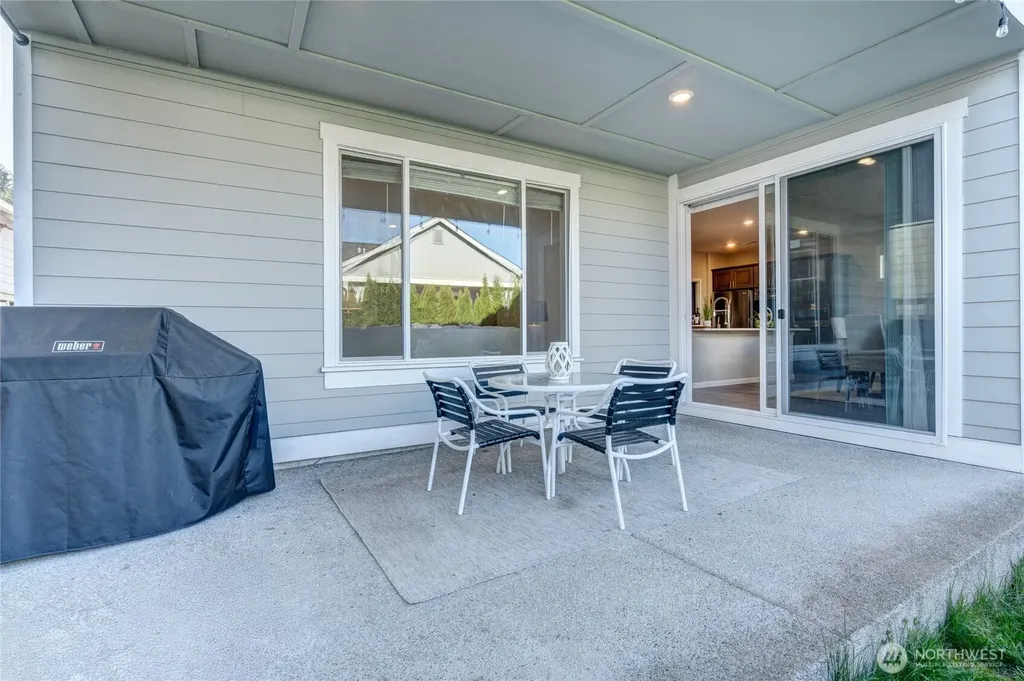 32692 Ash Avenue SE Black Diamond WA 98010