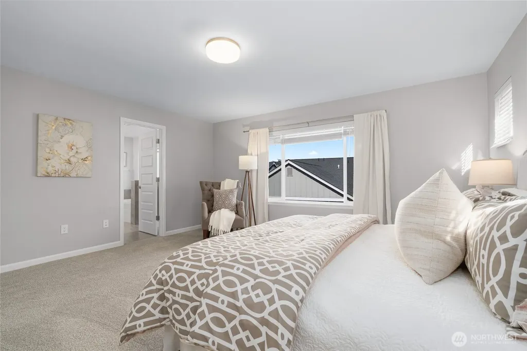 32692 Ash Avenue SE Black Diamond WA 98010