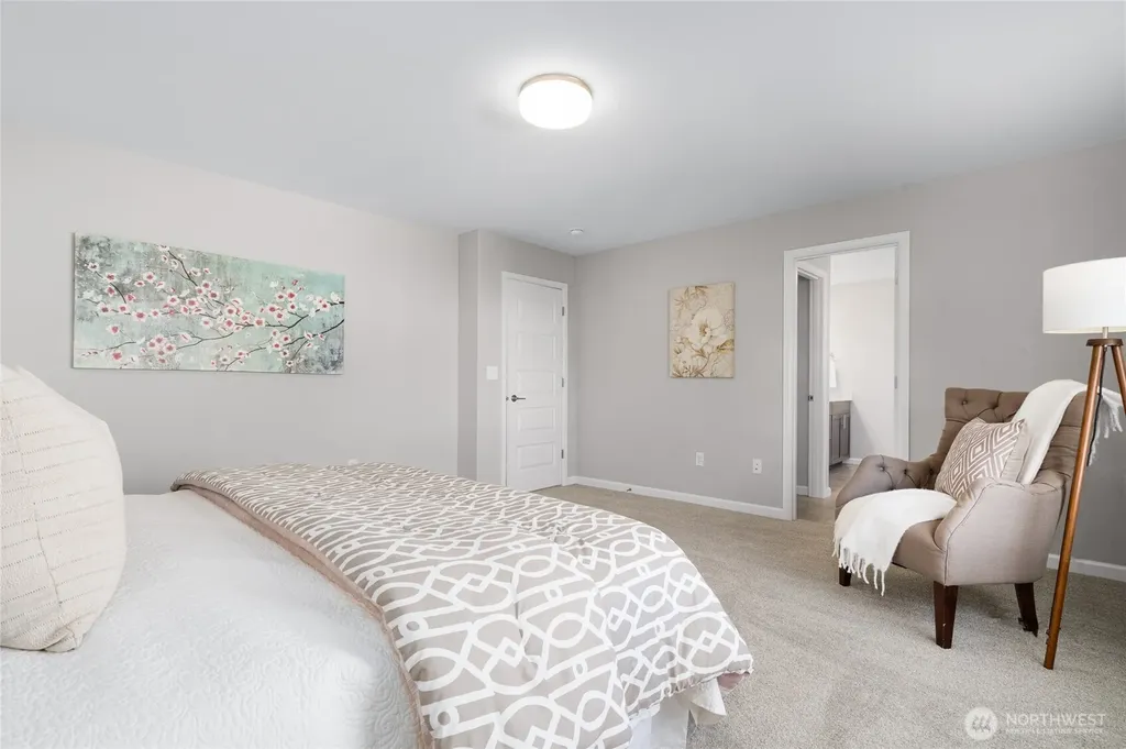 32692 Ash Avenue SE Black Diamond WA 98010