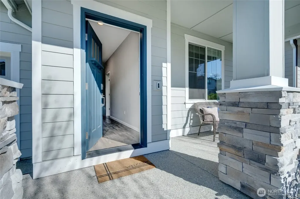 32692 Ash Avenue SE Black Diamond WA 98010