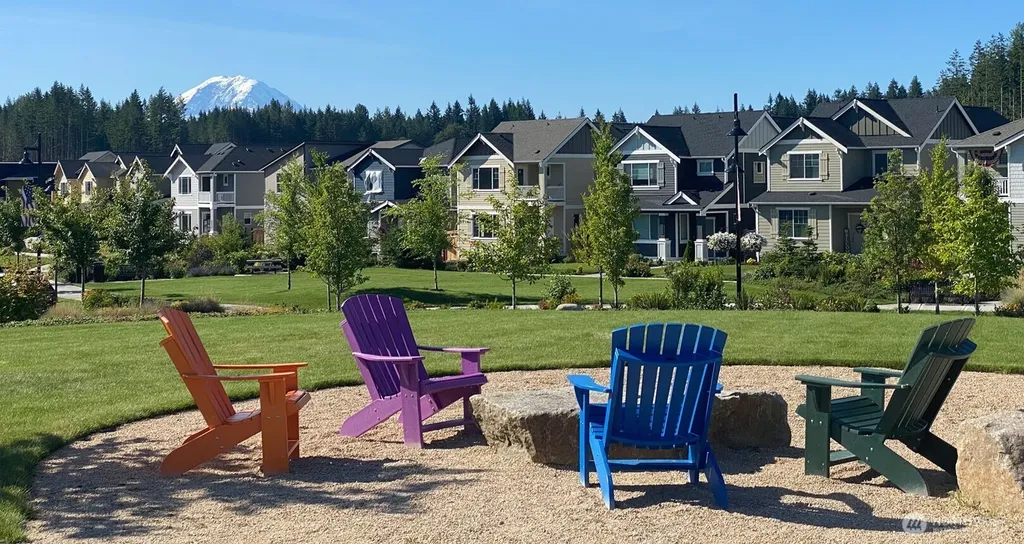 32692 Ash Avenue SE Black Diamond WA 98010