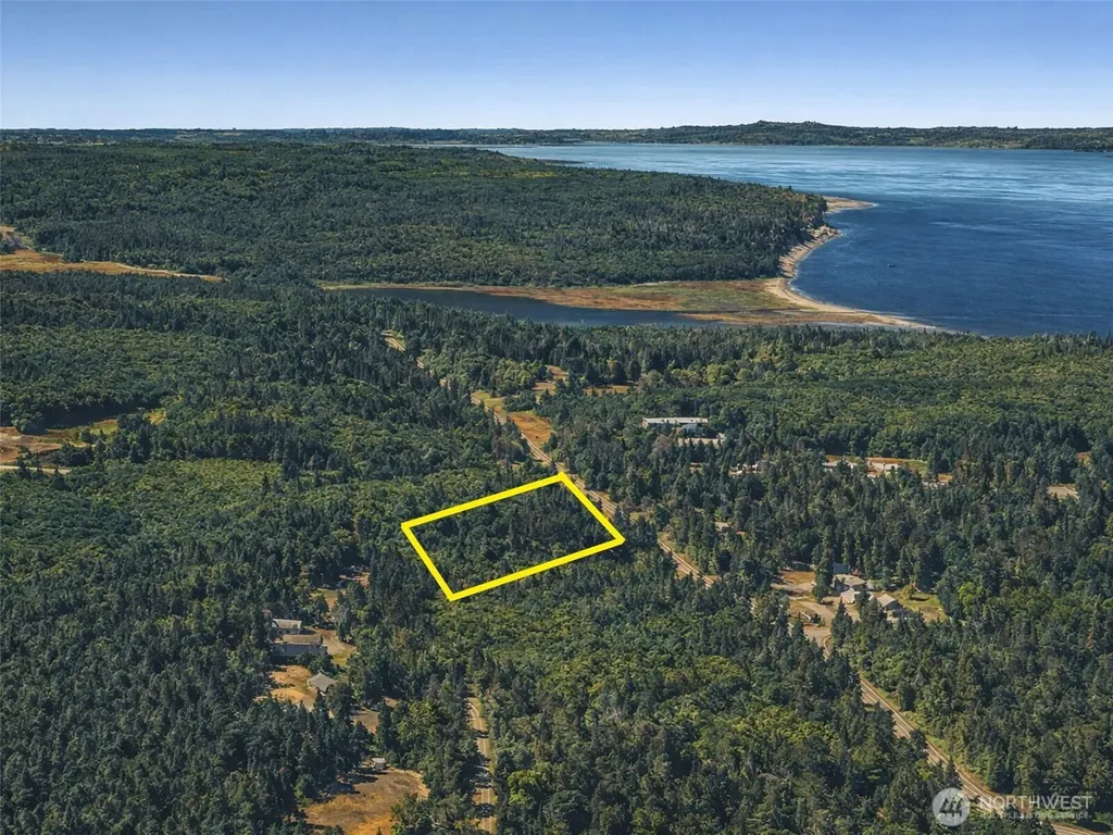 27580 Sr 525 Coupeville WA 98249