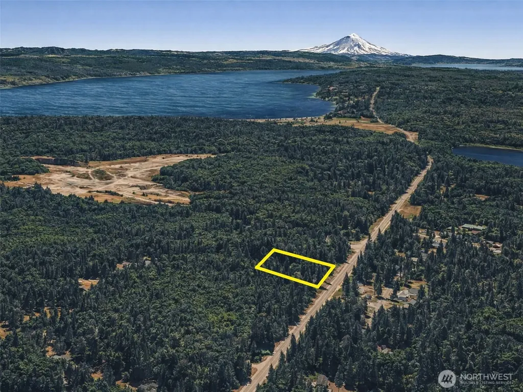 27580 Sr 525 Coupeville WA 98249