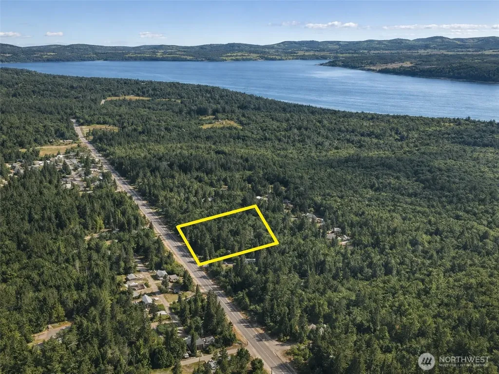 27580 Sr 525 Coupeville WA 98249