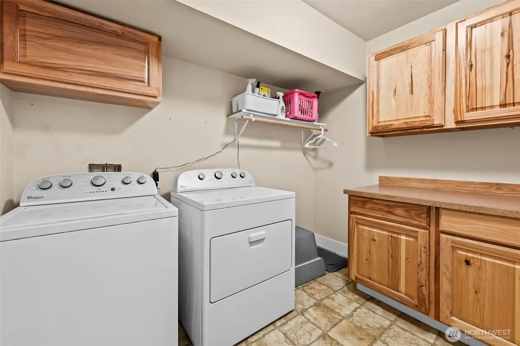 15445 Levin Road NW Poulsbo WA 98370