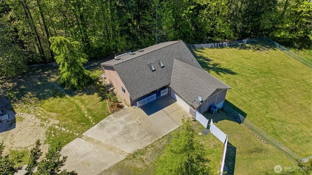 15445 Levin Road NW Poulsbo WA 98370