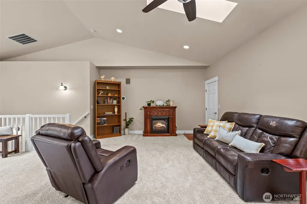 15445 Levin Road NW Poulsbo WA 98370