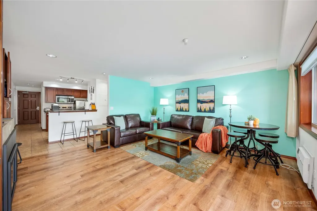 322 W Woodin Avenue Chelan WA 98816