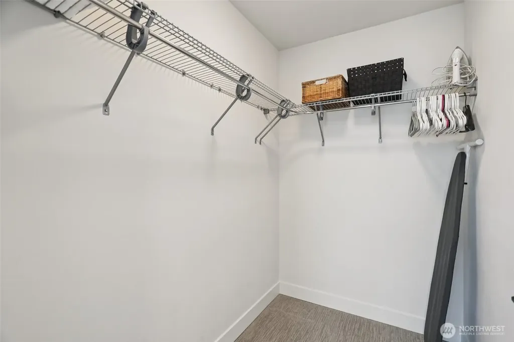 71 W Dravus Street Seattle WA 98119