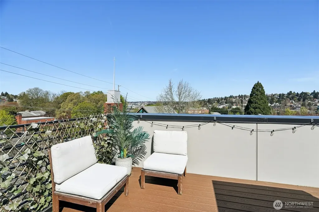 71 W Dravus Street Seattle WA 98119