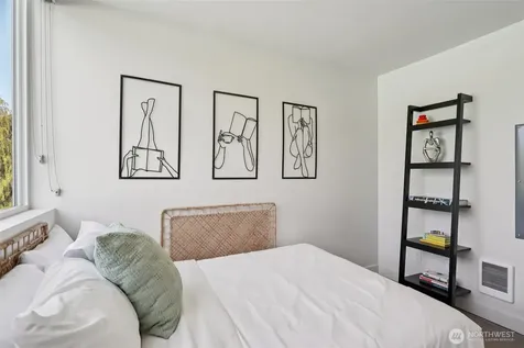 71 W Dravus Street Seattle WA 98119