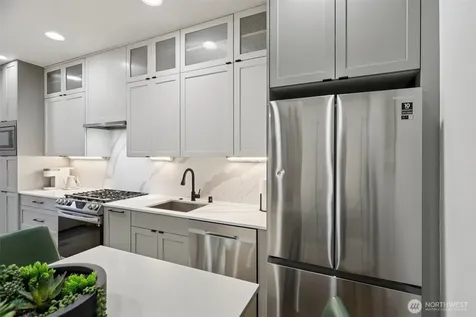71 W Dravus Street Seattle WA 98119
