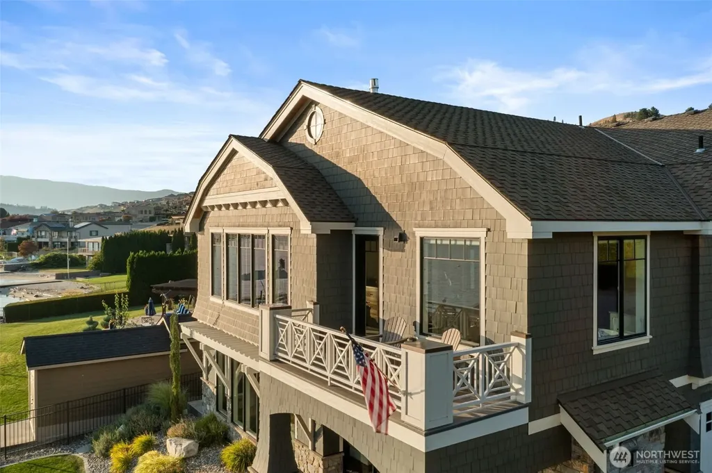 58 Key Bay Lane Chelan WA 98816