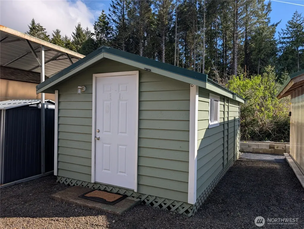 16 Copalis Rv Lane Copalis Beach WA 98535
