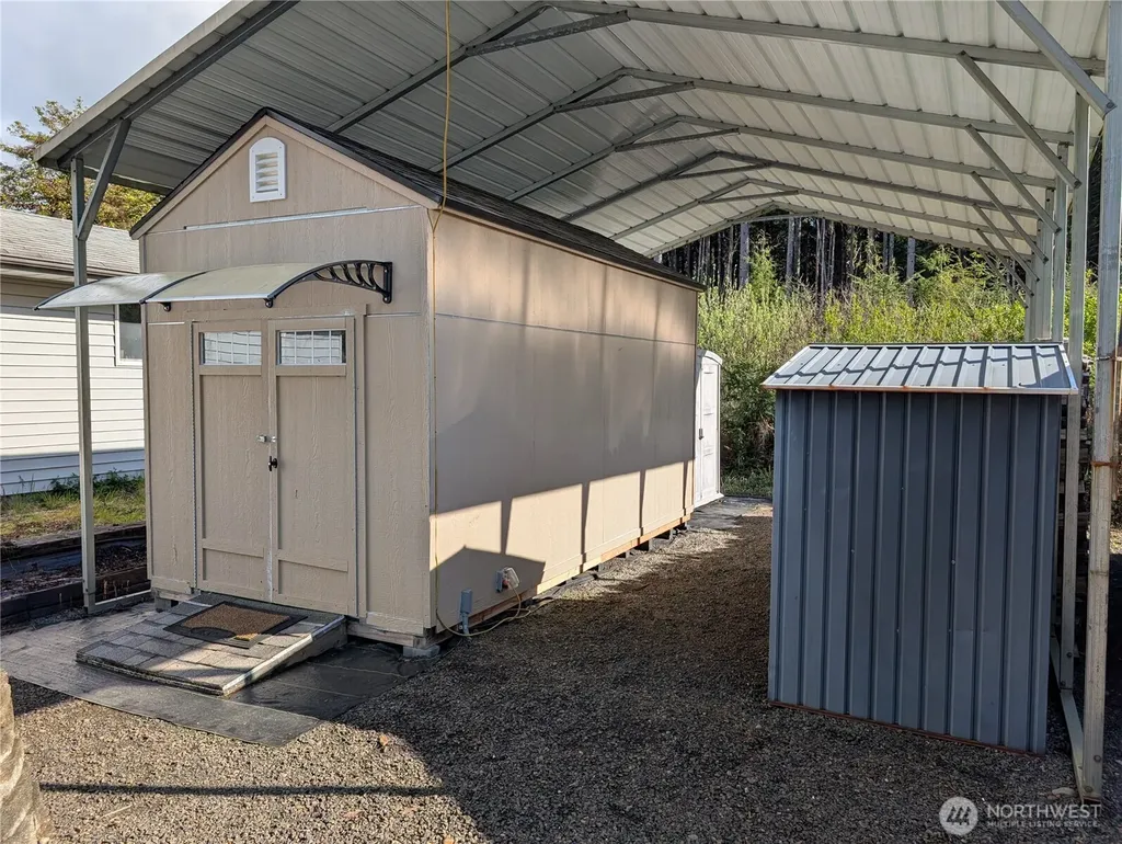 16 Copalis Rv Lane Copalis Beach WA 98535