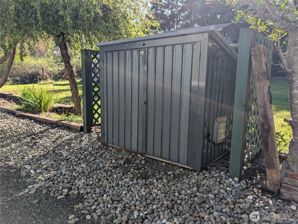 16 Copalis Rv Lane Copalis Beach WA 98535