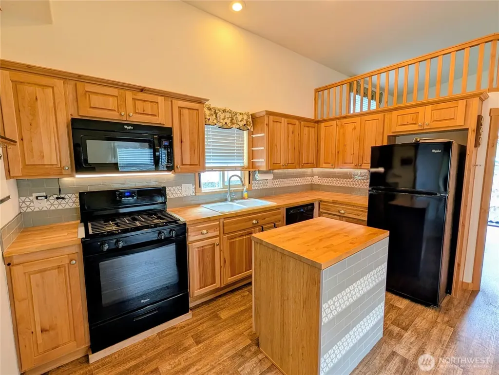 16 Copalis Rv Lane Copalis Beach WA 98535