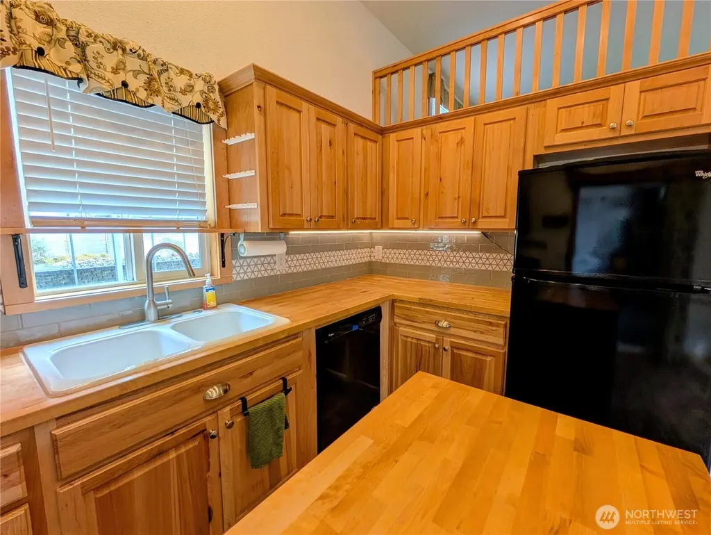 16 Copalis Rv Lane Copalis Beach WA 98535