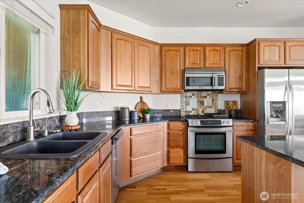 1041 Halsey Drive Coupeville WA 98239