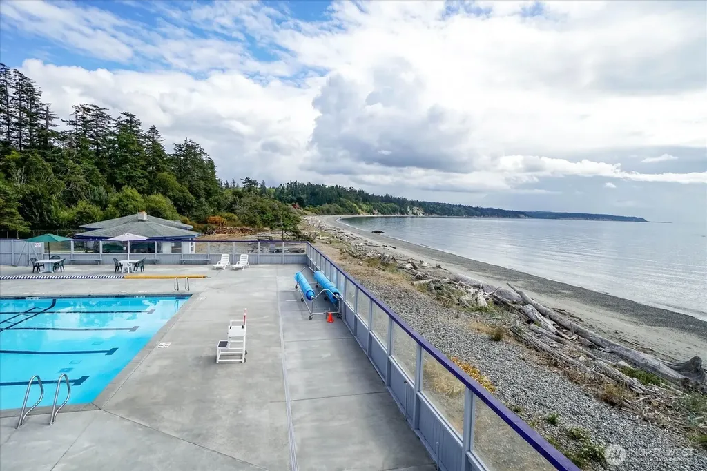 1041 Halsey Drive Coupeville WA 98239